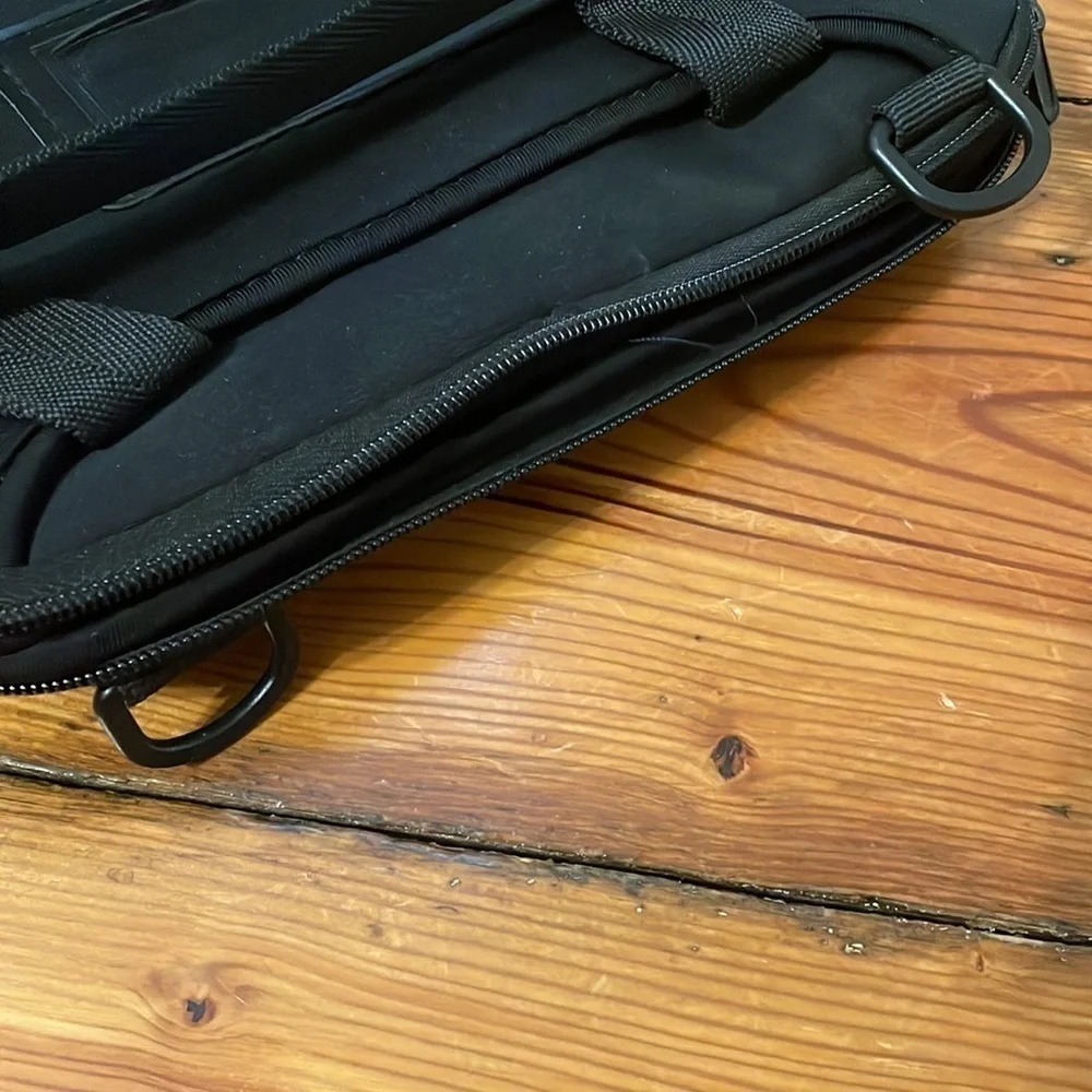 Targus laptop black carrying case